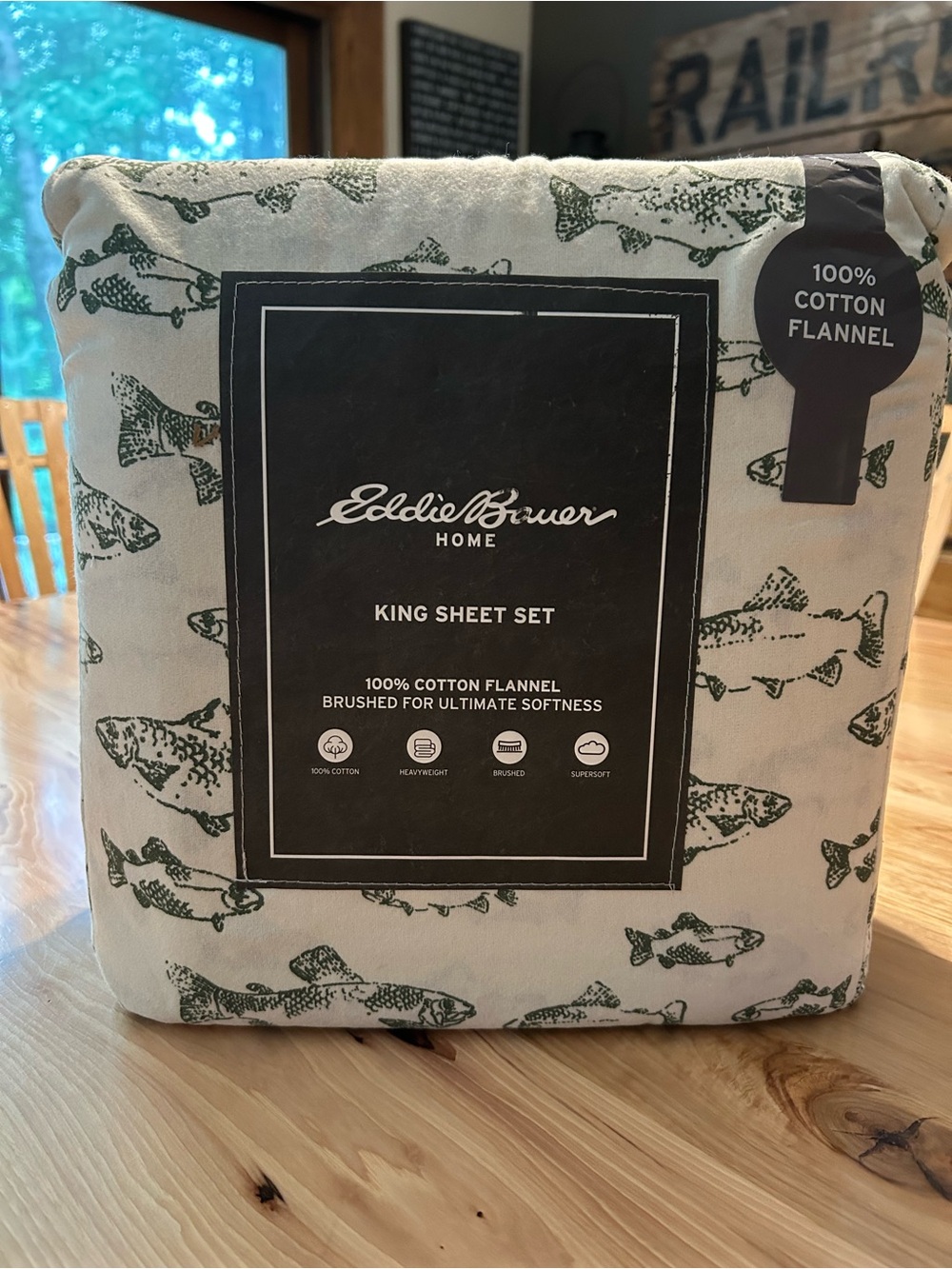 NWT Eddie Bauer Home King Flannel Sheet Set - Cream with Green Fish Print